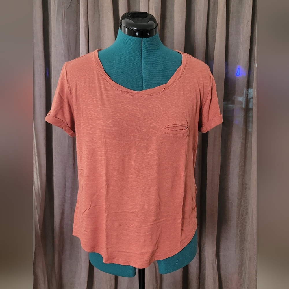 NEVER WORN - H&M Basic - Salmon Color - US Small